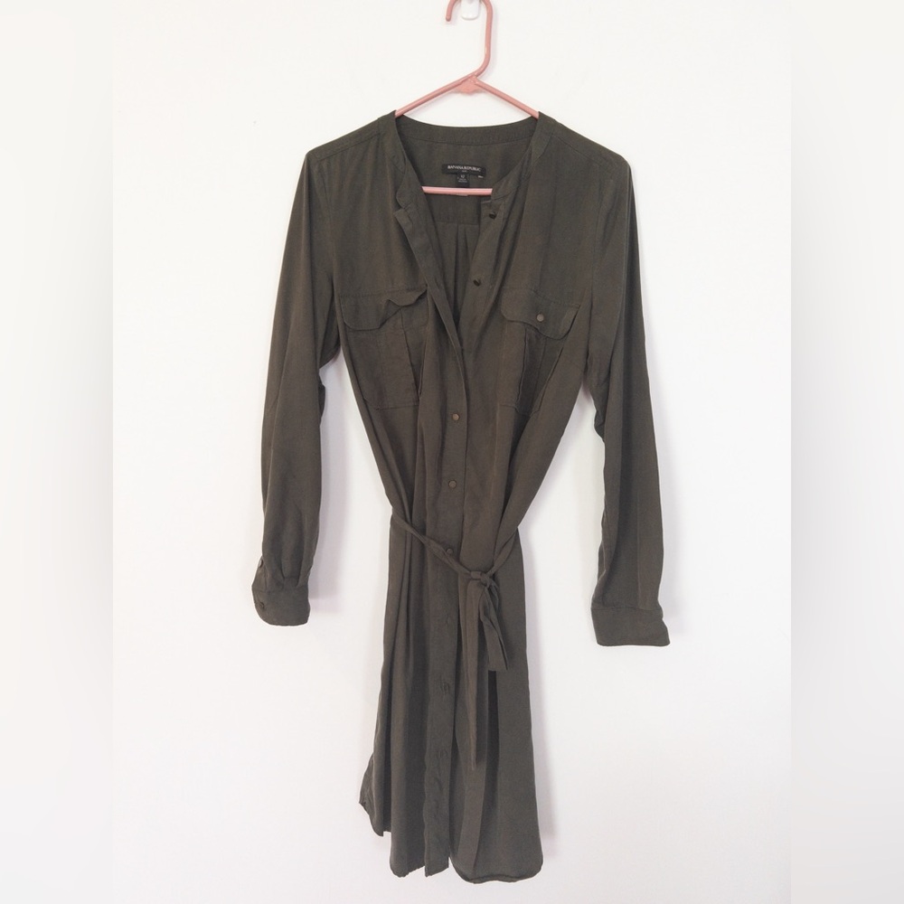 Banana Republic Olive Green button down dress with belt size 12